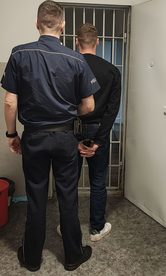 Ponad 2 kg środków odurzających zabezpieczyli wieluńscy policjanci